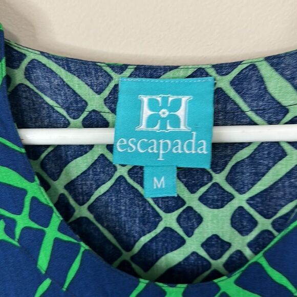 Escapada Dress with Tie Belt - Picture 2 of 5